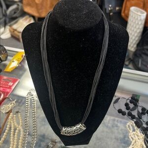 Elegant Silver Pendant Necklace